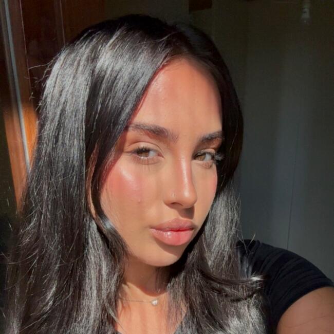 Babysitter a Albiolo: Karole