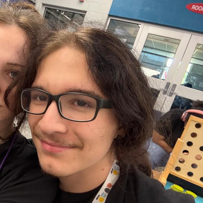 Babysitter in Rockford: Charles