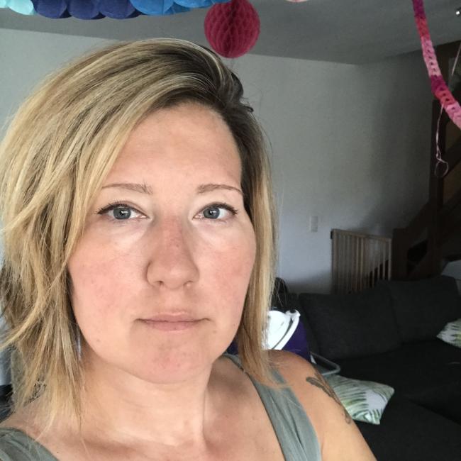 Babysitting job in Mont-Sainte-Aldegonde: Marie-Laure