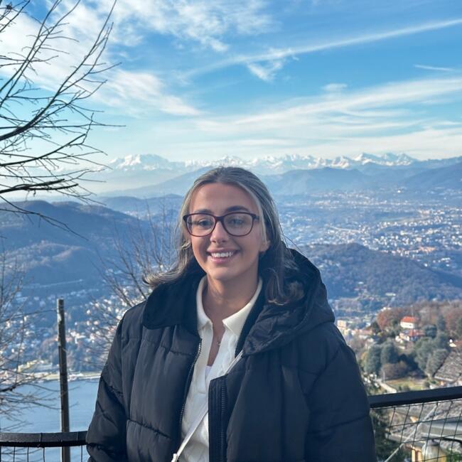 Babysitter in Dublin: Lauren