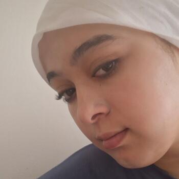Babysitter in Luserna San Giovanni: Hanane