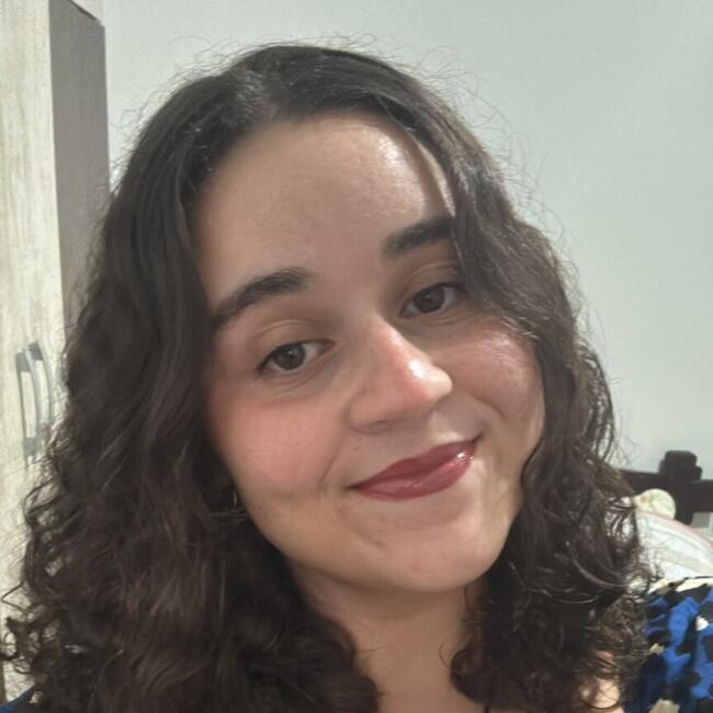 Babysitter in Uberlândia: Vitoria