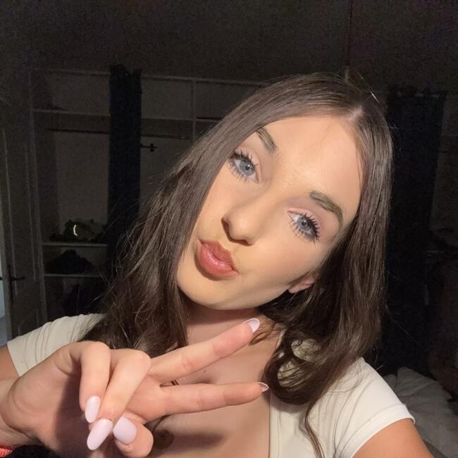 Babysitter in Saint-Amour: Cassandra