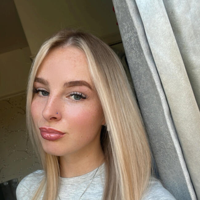 Babysitter in Manchester: Megan