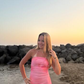 Babysitter in Pringy (Île-de-France): Lena