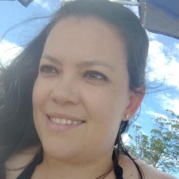 Babysitter in São José do Rio Pardo: Luana