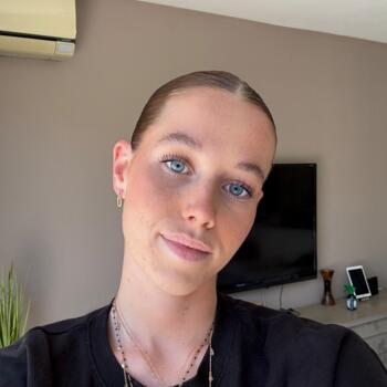 Babysitter in Lançon-Provence: Louane