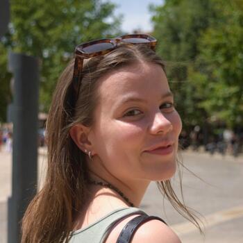 Babysitter Wellington: Emma