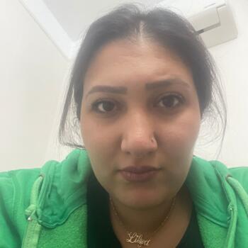 Babysitting job in Alexandria: babysitting job Mirna