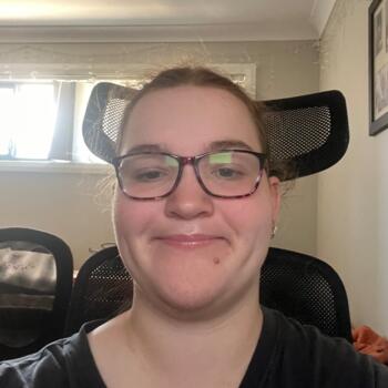 Babysitter in Maitland: Louise