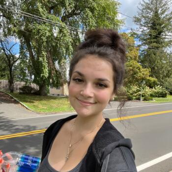 Babysitter in Vancouver: Darrien