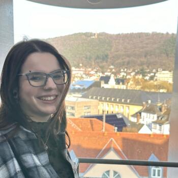 Babysitter in Eisenach: Laura