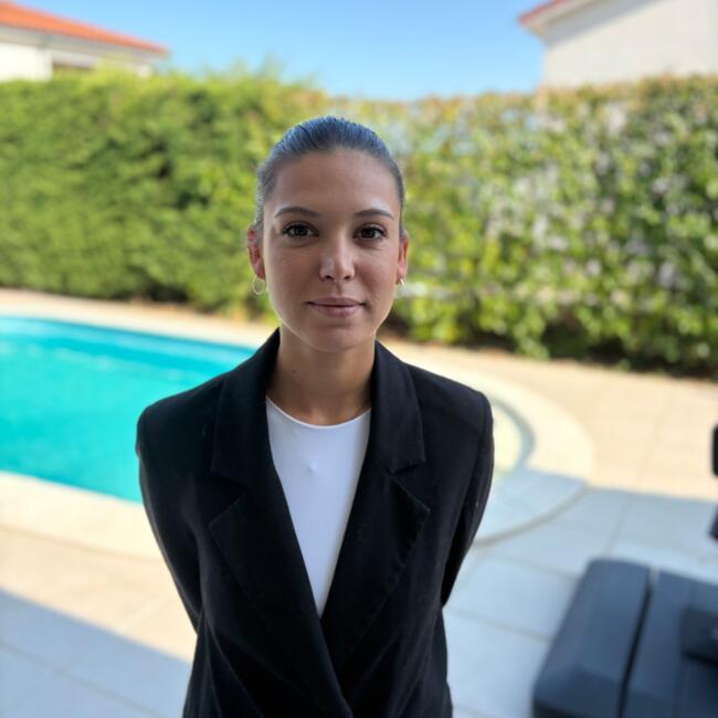 Babysitter in Saint-Andéol-le-Château: Ambre