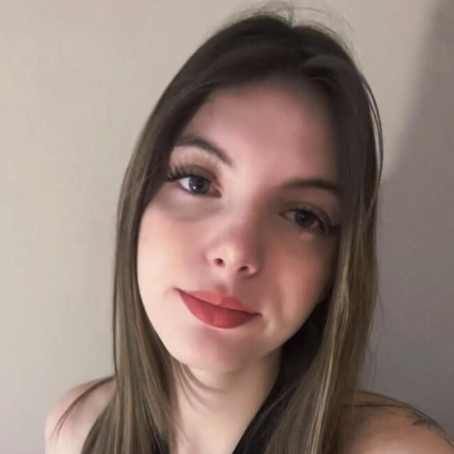 Babysitter in Tournai: Alyssa