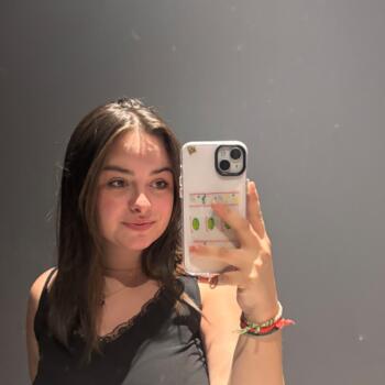 Babysitter in Clermont-Ferrand: Alicia