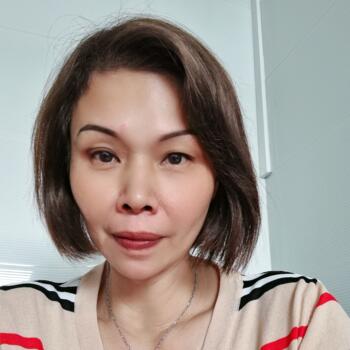 Babysitter in Singapore: Tricia