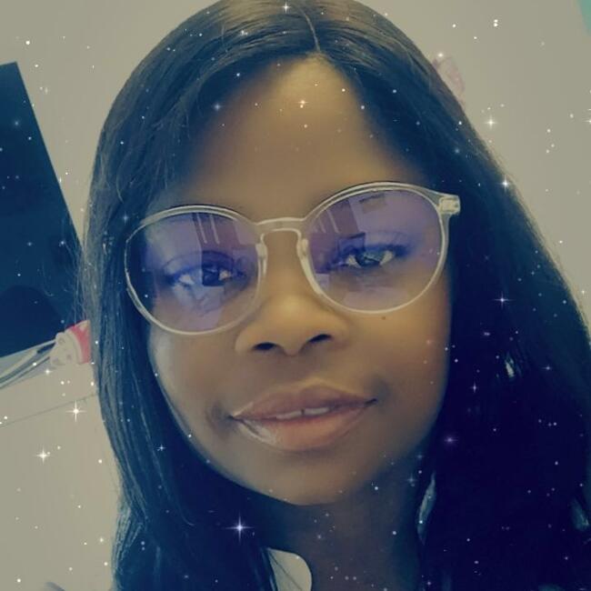 Babysitter in Rosport: Fellicitha