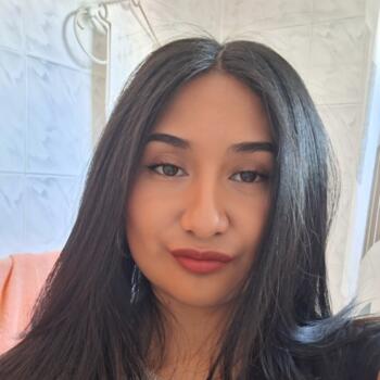 Babysitter in Melbourne: Carolina