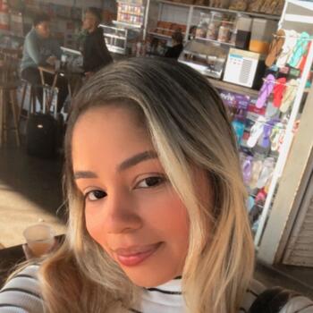 Babysitter in Andradina: Thaynara