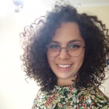 Babysitter Guimarães: Thaís