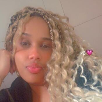 Emprego de babá em Tamboré: emprego de babá Claudiane lima