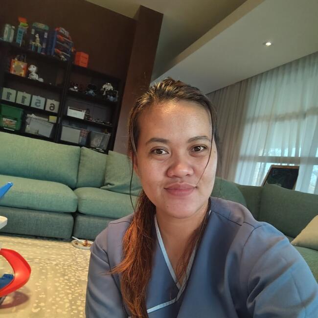 جليسة أطفال في أبوظبي: Carina