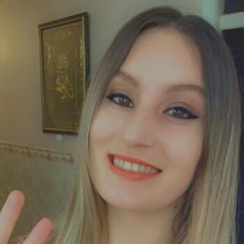 Babysitter in Houilles: Assia