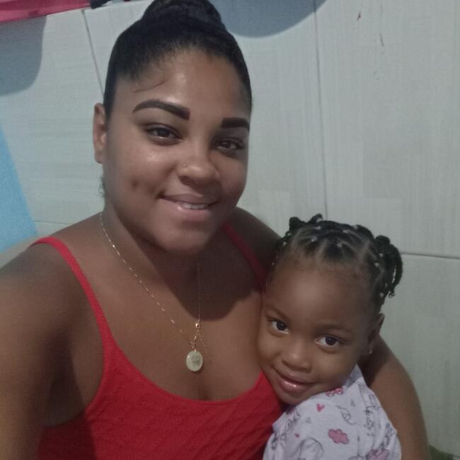 Babá em Salvador: Caline