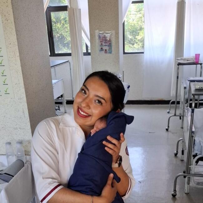 Babysitter in Santa María Chimalhuacán: Wendy Reyes