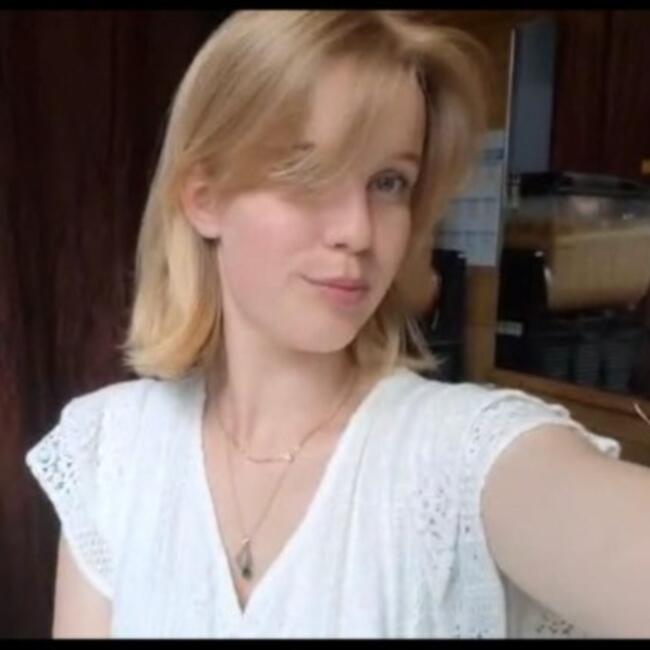 Oppas in Winschoten: Elena-Elise