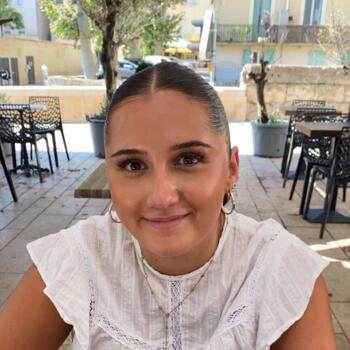 Babysitter in Vouneuil-sous-Biard: Nahia