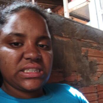 Babá em Montes Claros: Brenda