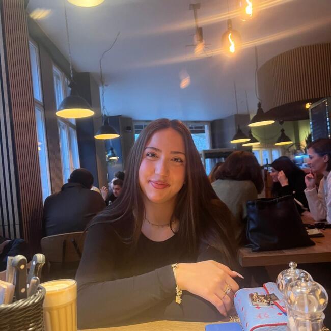 Babysitter in Berlin: Juliette 