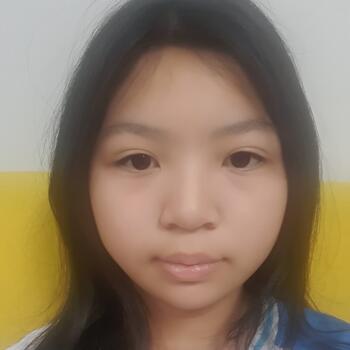 Babysitter Kuala Lumpur: Amanda