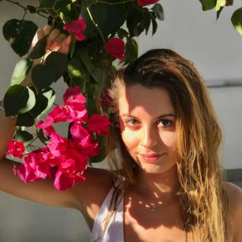 Babysitter em Faro: Maria