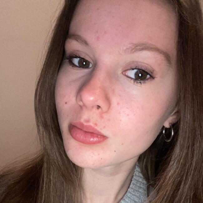 Babysitter in Melbourne: Emily