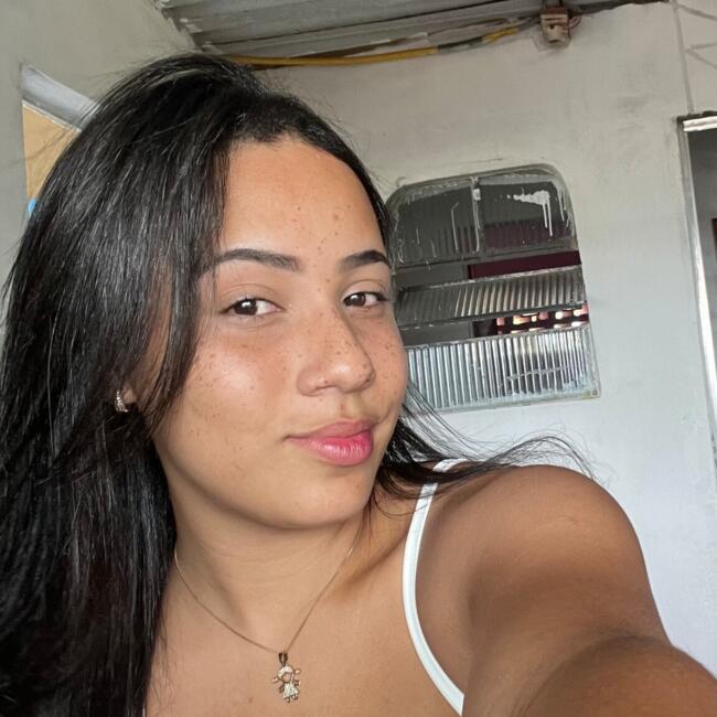 Babá em Juiz de Fora: Lavinía