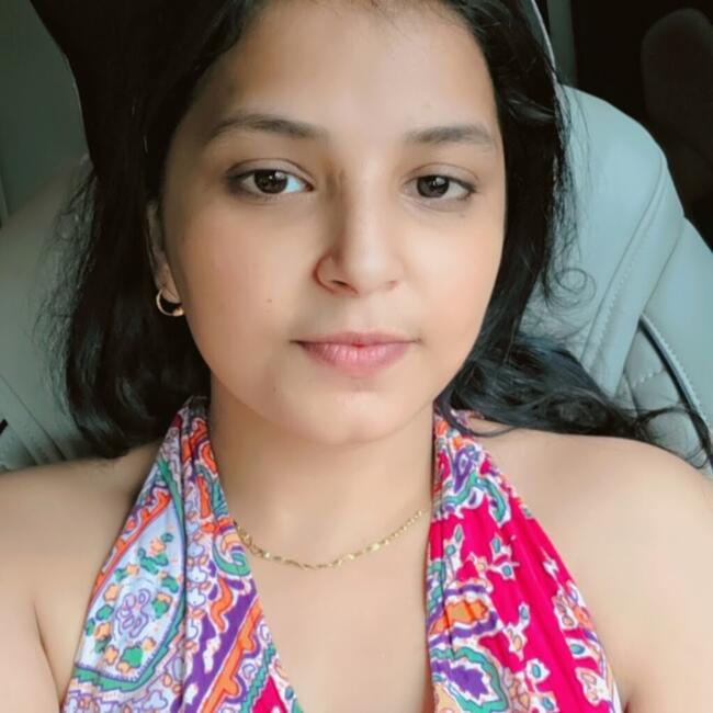 Babysitter in Ghaziabad: Anita
