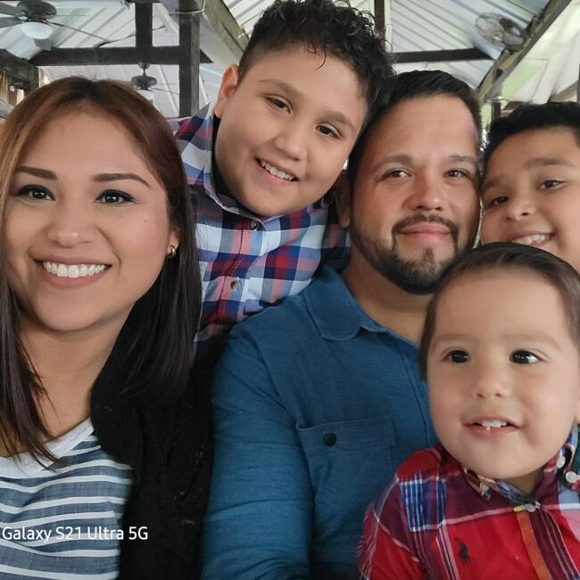 Babysitting job in Pharr: Ana