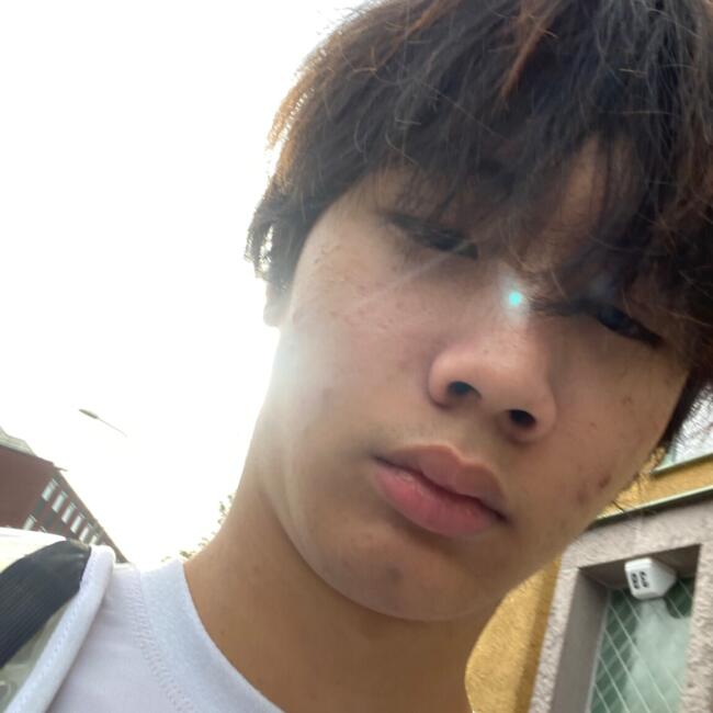 Babysitter in Stockholm: Nguyen