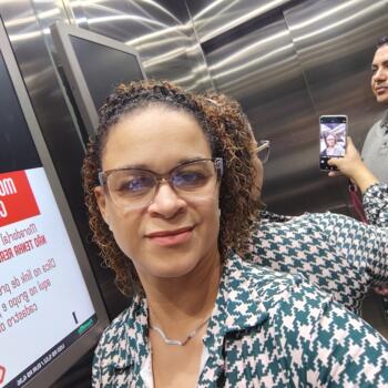 Babysitter in Itajaí: Simone