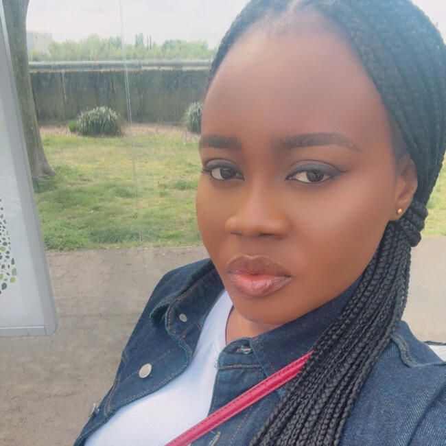 Babysitter Job in Zwijndrecht: Doyin