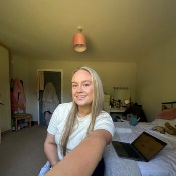 Babysitter Coolearagh: Keeley
