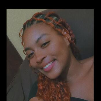 Babysitter in Cabo Frio: Flávia