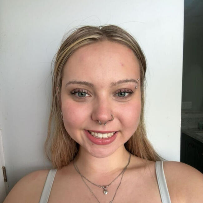 Babysitter in Waterloo: Kay