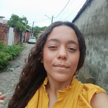 Babysitter in Eusébio: Karine