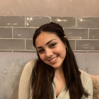 Babysitter in Toronto: Elena