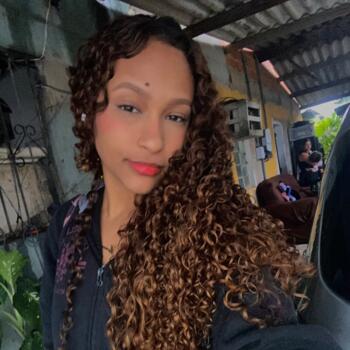 Babá em Várzea Grande: Mariana
