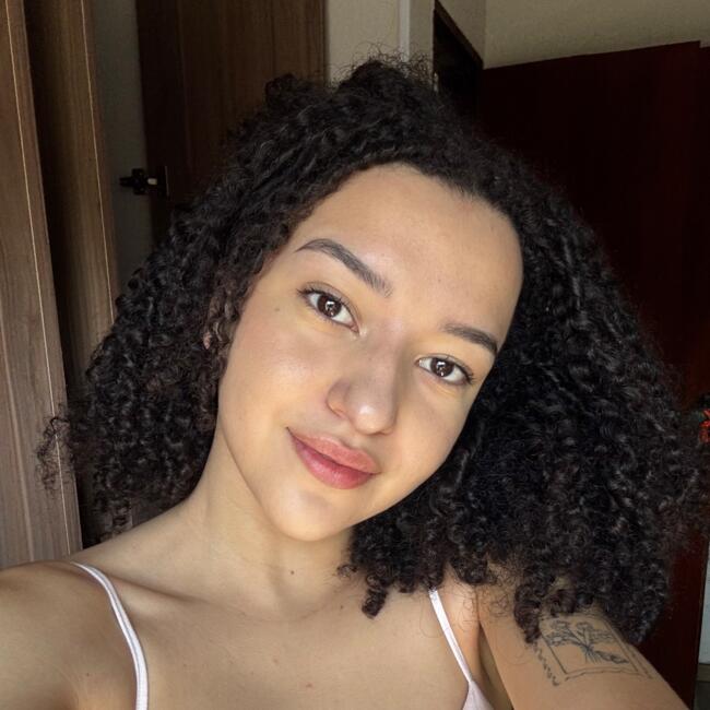 Babá em Pouso Alegre: Isa