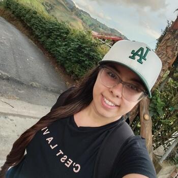 Trabajo para niñera en Medellín: Manuela